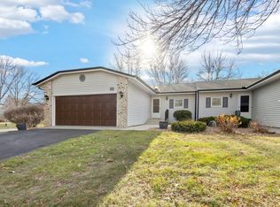 11236 Xavier Ct, Bloomington, MN 55437