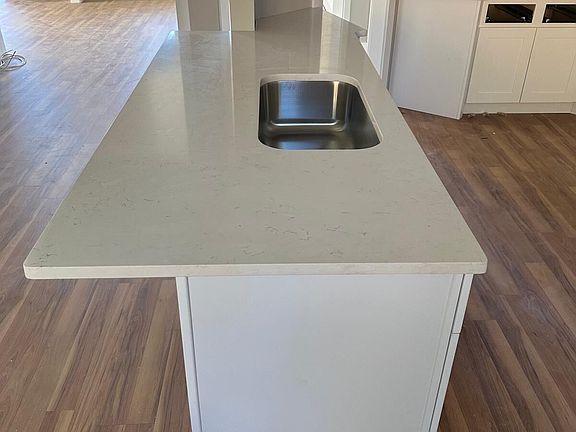 4th image of 2910 Battlecrest Dr