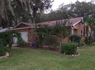 593 8th St, Palm Harbor, FL 34683