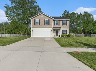 75 Rabbit Run Rd, Carleton, MI 48117