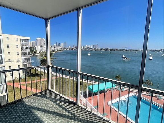 4th image of 2910 Point East Dr APT M511