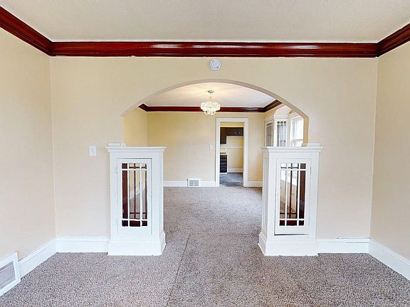 5th image of 3045 E 130th St #2