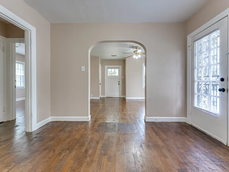 1500 W Short 17th St — Photo 24