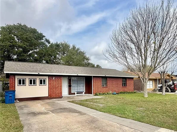 1615 Meadowview Dr, Port Lavaca, TX 77979
