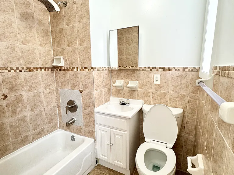 5901-2 Madison St #11A — Photo 8