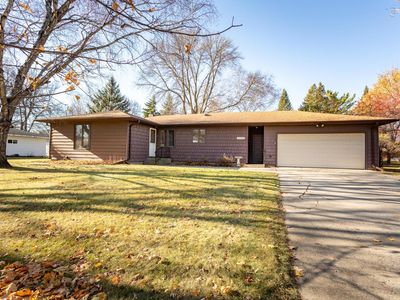 1004 Maple St, Alexandria, MN, 56308