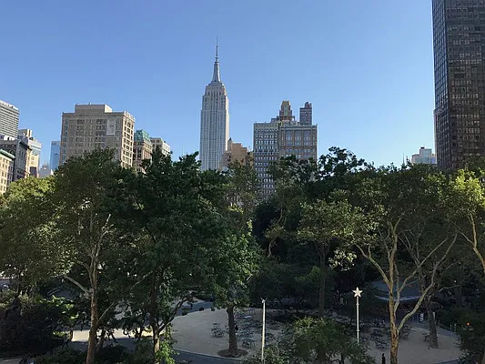 Rented by Newell and Assoc. | media 11