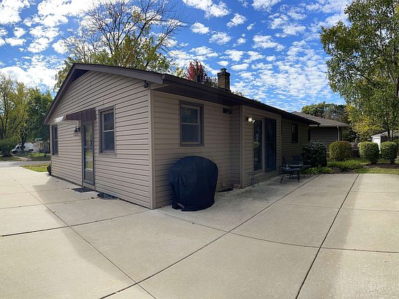 4th image of 4628 Cleveland Ave
