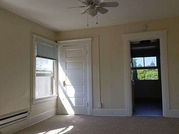 5th image of 249 Emerson St #251