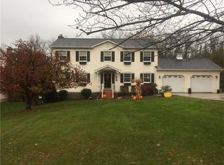 384 Vernon Dr, Rostraver, PA 15089