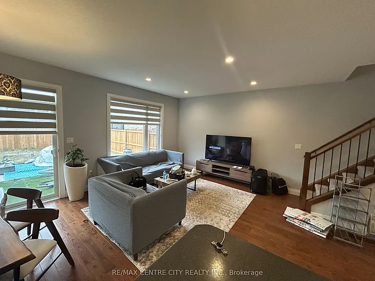 751 Freeport St — Photo 11