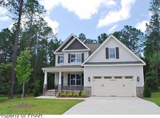 141 Valley Brook Ln, Spring Lake, NC 28390