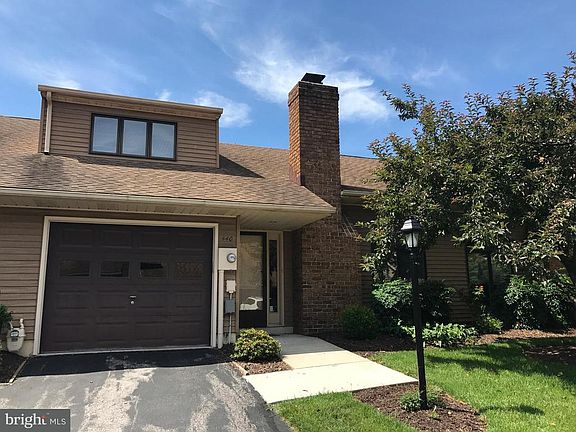 2nd image of 440 Deerfield Dr