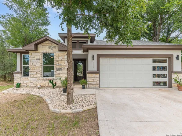 114 Mokukua Lane, Bastrop, TX 78602