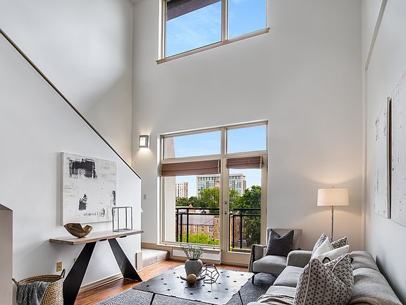 4th image of 1101 18th Ave S APT 607