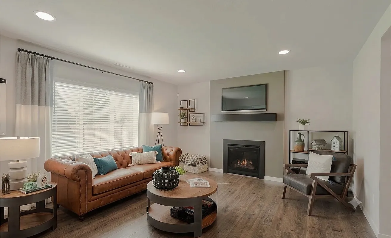 4 bed, 1881 sqft, $3,200 — Photo 3