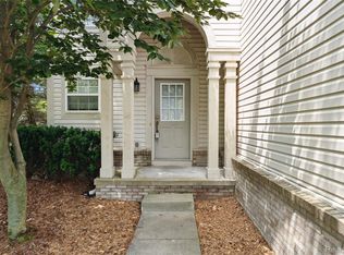 10074 Pond View Trl, Holly, MI 48442