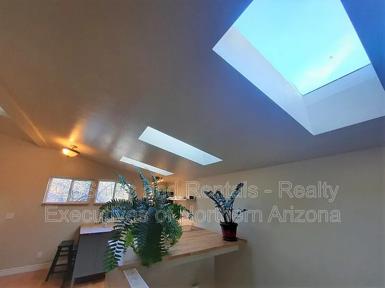 2304 N Talkington Dr — Photo 5