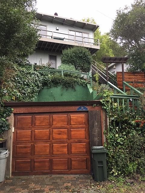 1st image of 39 Glen Ct