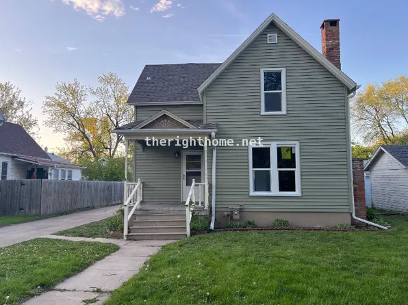 840 E 6th St, Fremont, NE 68025