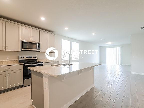 3rd image of 1408 Saguaro St