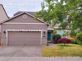 744 NW Harvest Moon Dr, Hillsboro, OR