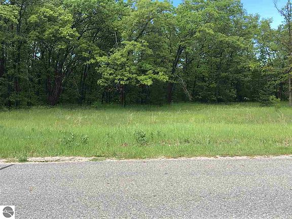 4th image of 2455 N Aero Park Ct