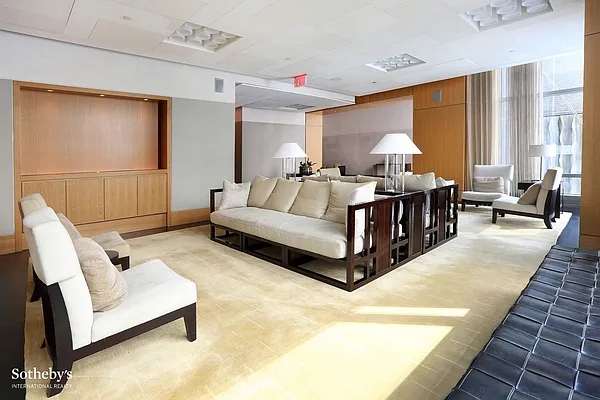 Sold by Sotheby's International Realty | media 11