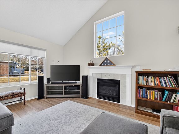 5th image of 5462 Longview Ct Unit 3