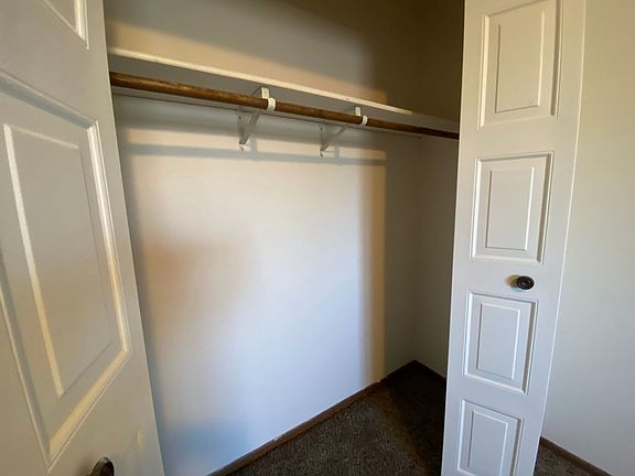 5th image of 201 Southwood Dr APT 10
