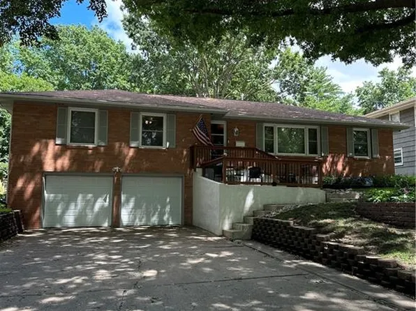 5029 N Michigan Ave, Kansas City, MO 64118