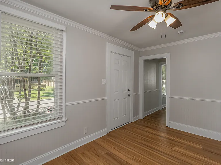 857 Gladstone Blvd #1/2 — Photo 12