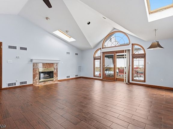 4th image of 5 Ferndale Rd