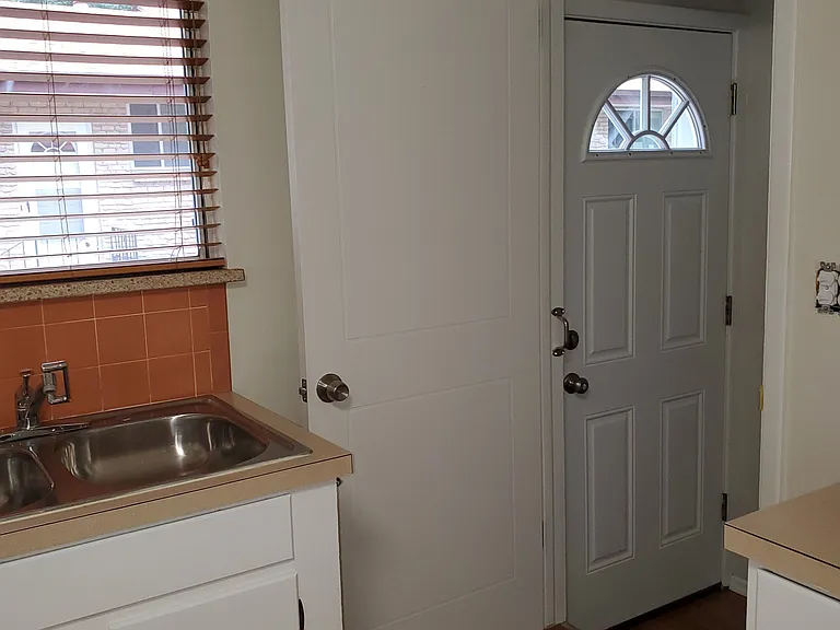 1162 W Ida Ave #A — Photo 22