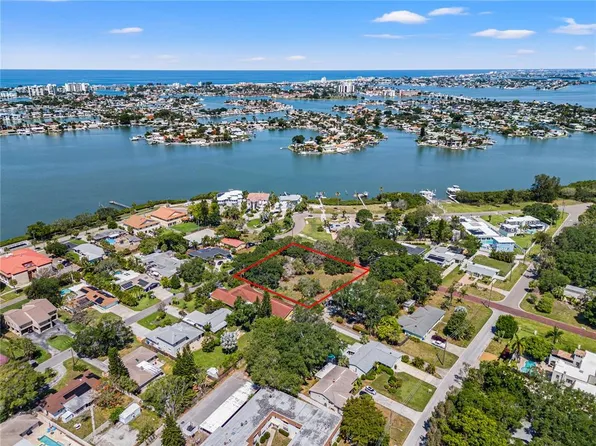 698 VILLAGRANDE AVENUE S, ST PETERSBURG, FL 33707