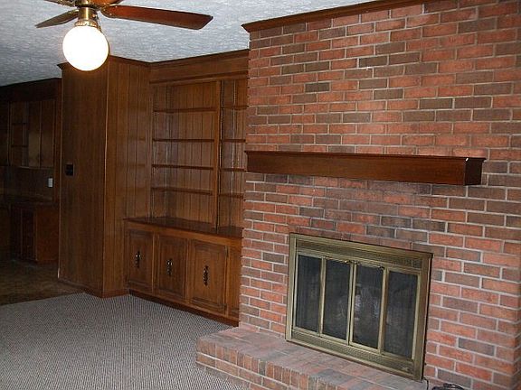 3rd image of 237 Westview Park Dr