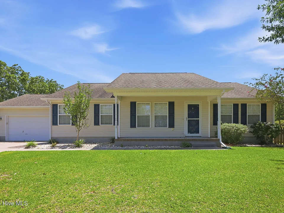 308 Carrie Ct