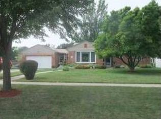1611 7th St, Maumee, OH 43537