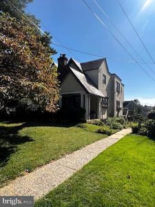 633 Georges Ln, Ardmore, PA, 19003