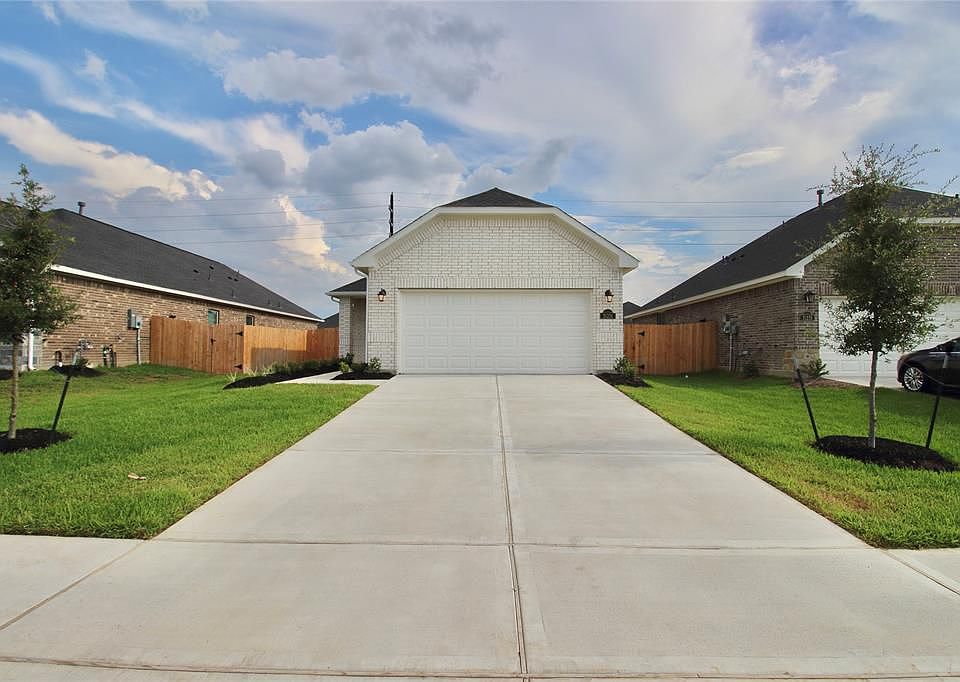 1st image of 31231 Conover Dr