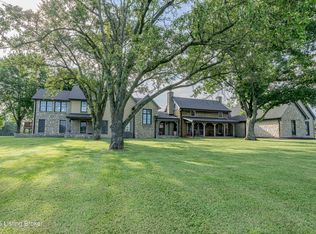 411 Paddock Ln, Simpsonville, KY 40067