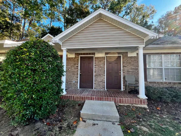 2738 W Tharpe St, Tallahassee, FL