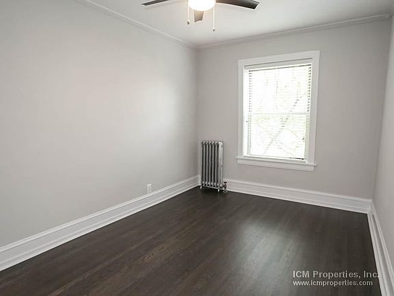 4th image of 1624 W Berteau Ave #3