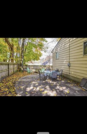 3rd image of 2148 8th St