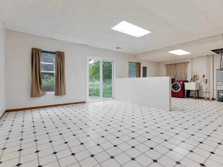 1791 Barnhill Dr — Photo 23