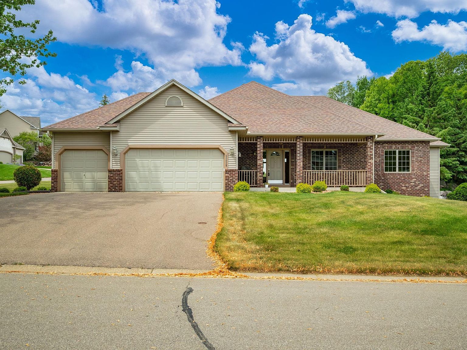 バービー　BETWEEN TAKES 20659 Jupiter Ave, Lakeville, MN 55044 | Zillow