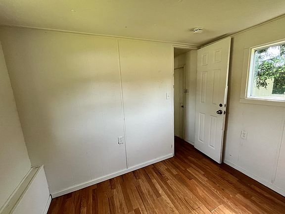 5th image of 1020 SW 24th Ave #5