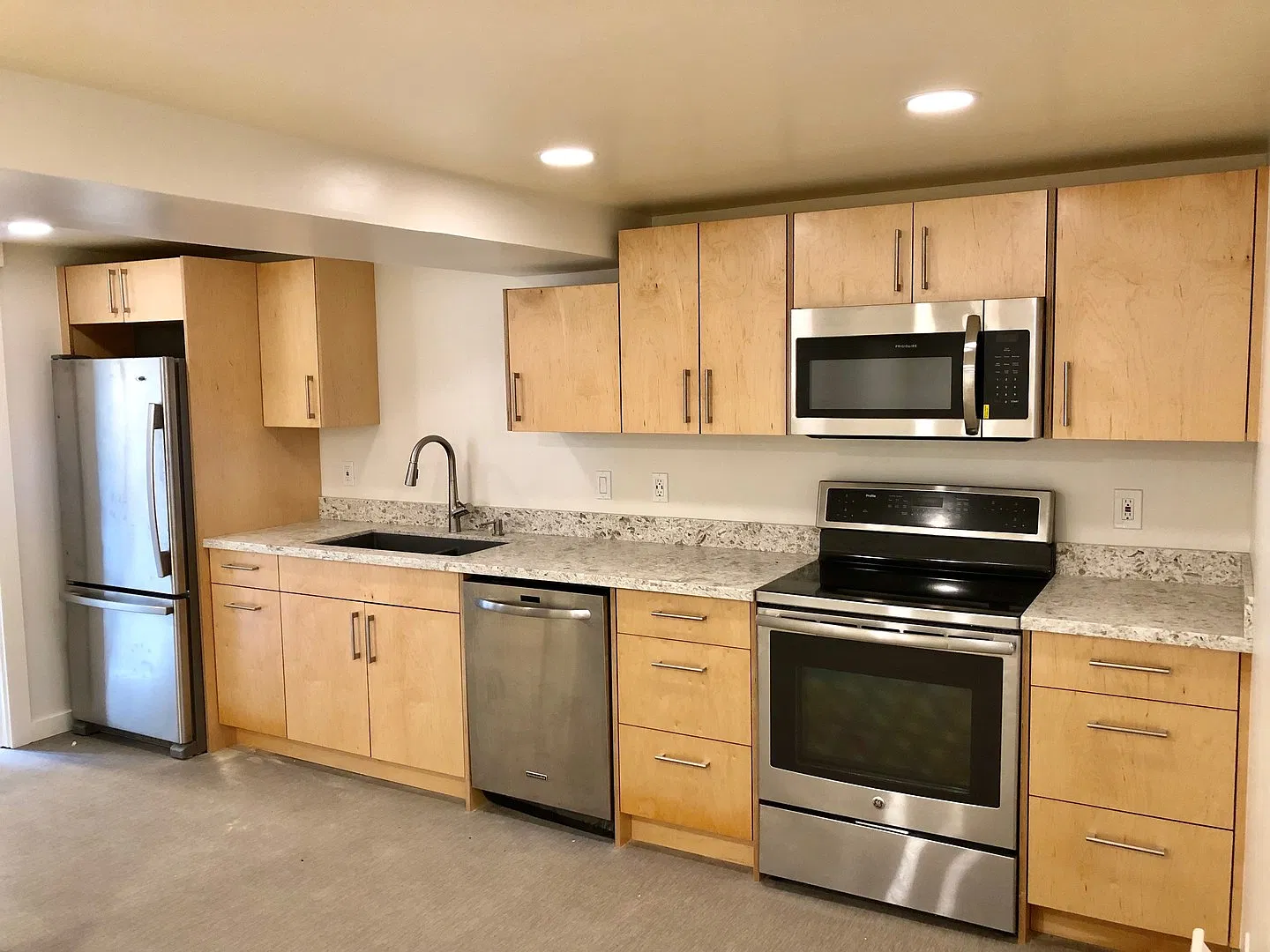 92nd4015 — Photo 3