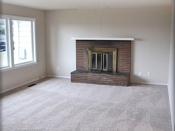 3rd image of 1007 Laventure Road