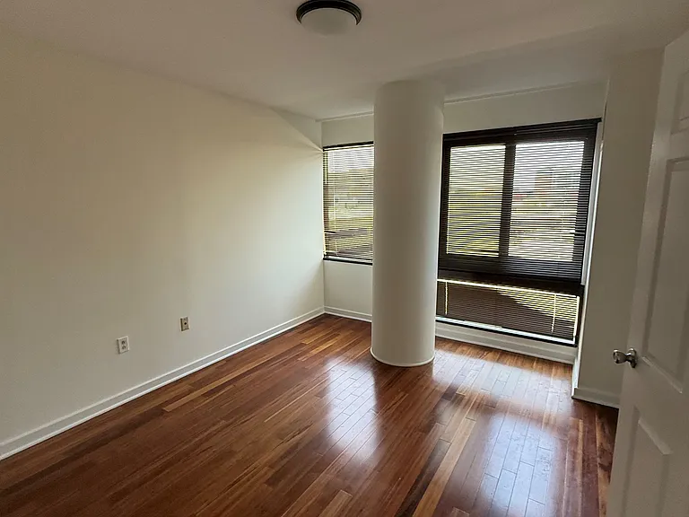 127 Greyrock Pl #911 — Photo 3